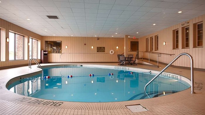 Best Western Plus Lockport Hotel Pool Pictures And Reviews Tripadvisor