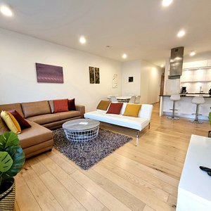 Deluxe Two Bedrooms Apartment - Our deluxe Two bedrooms apartments are located at Laugavegur 85, 
