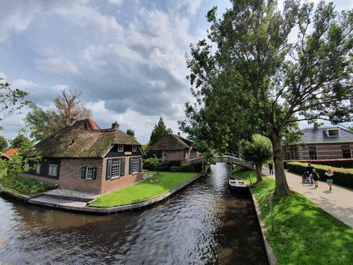 Giethoorn Bandit-One review images