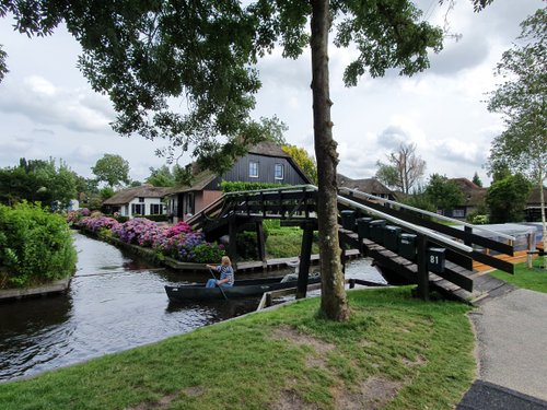 Giethoorn Bandit-One review images