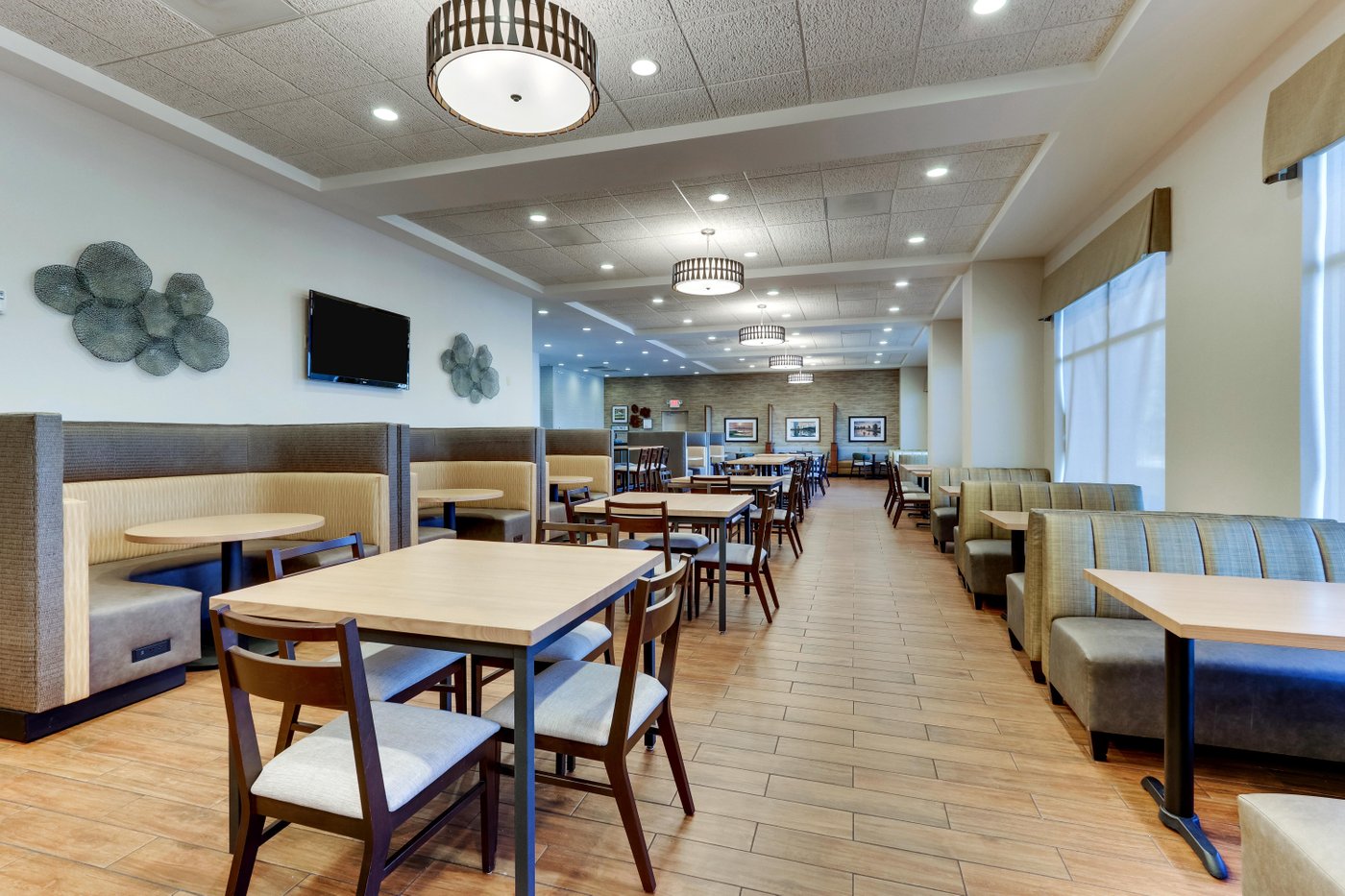 DRURY INN & SUITES NEAR UNIVERSAL ORLANDO RESORT $117 ($̶2̶0̶3̶ ...