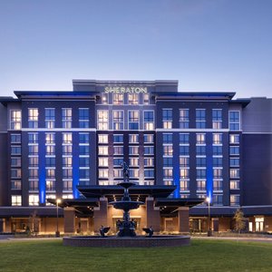 Sheraton Flowood The Refuge Hotel & Conference Center in Flowood, image may contain: Hotel, Office Building, Condo, City