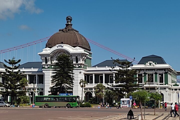 2024 Walking Tour Inside Maputo Neighborhoods   Caption 