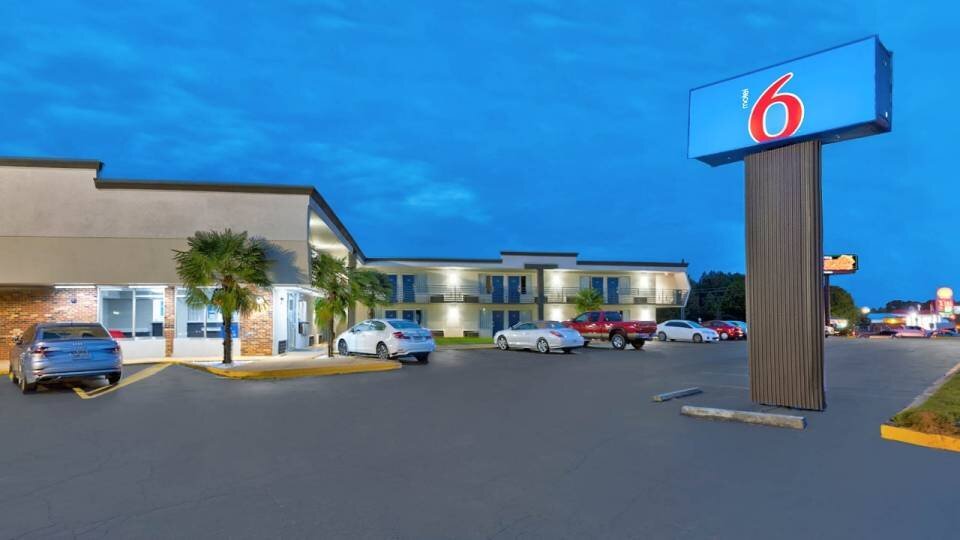 MOTEL 6 MCDONOUGH (McDonough, GA) - foto's, reviews en