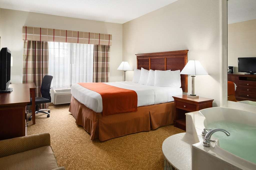 Hotel photo 8 of Country Inn & Suites by Radisson, Grand Rapids Airport, MI.