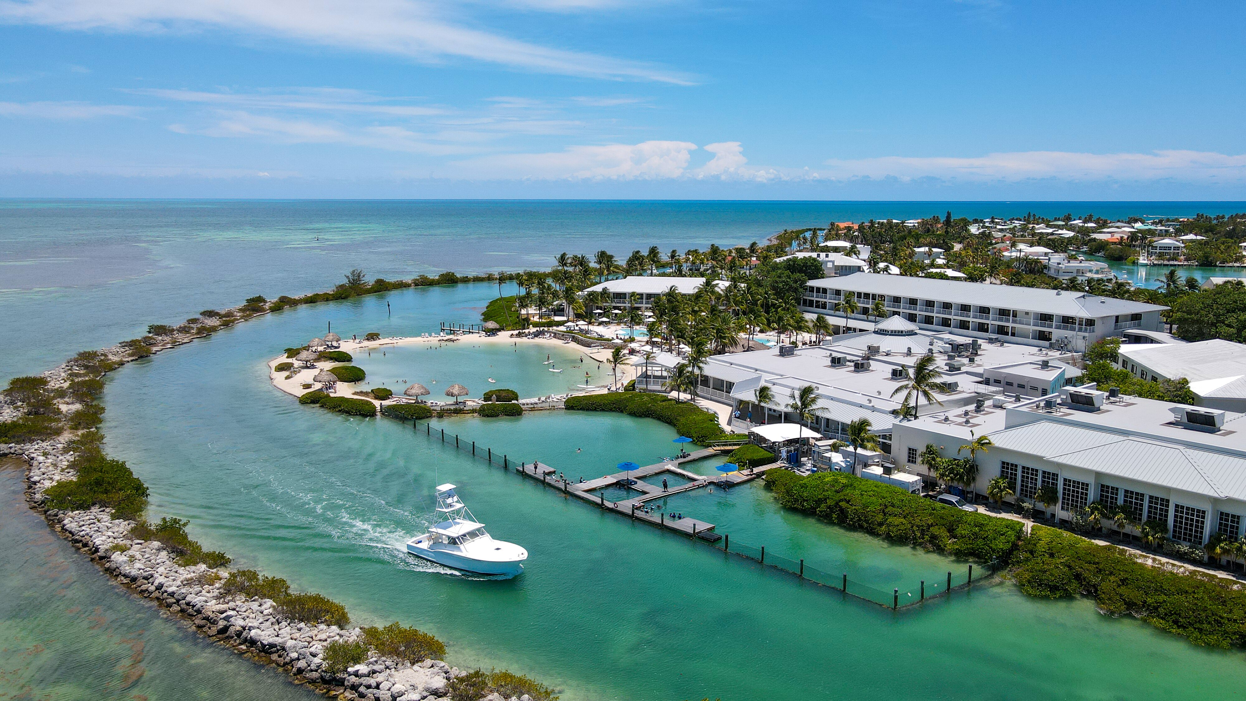 Hawks cay store resort