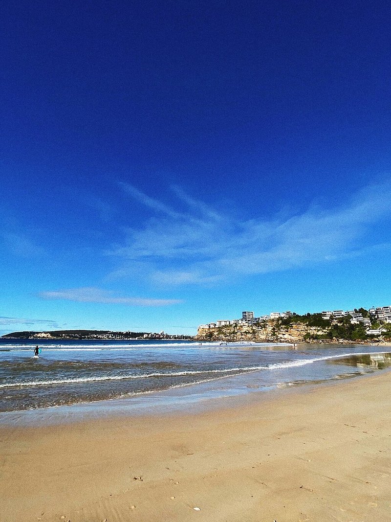 Freshwater Beach in Sydney for first timer surfers
