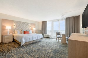 Room & Suite