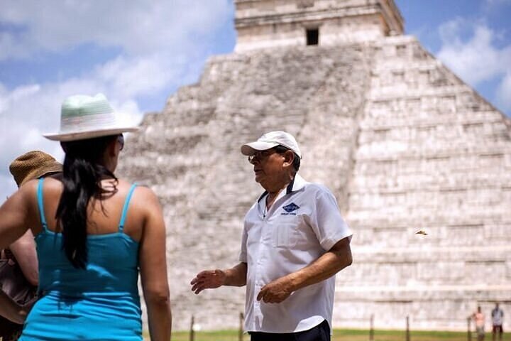 local tour guides cancun