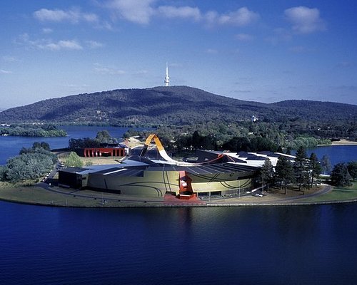 canberra driving tour
