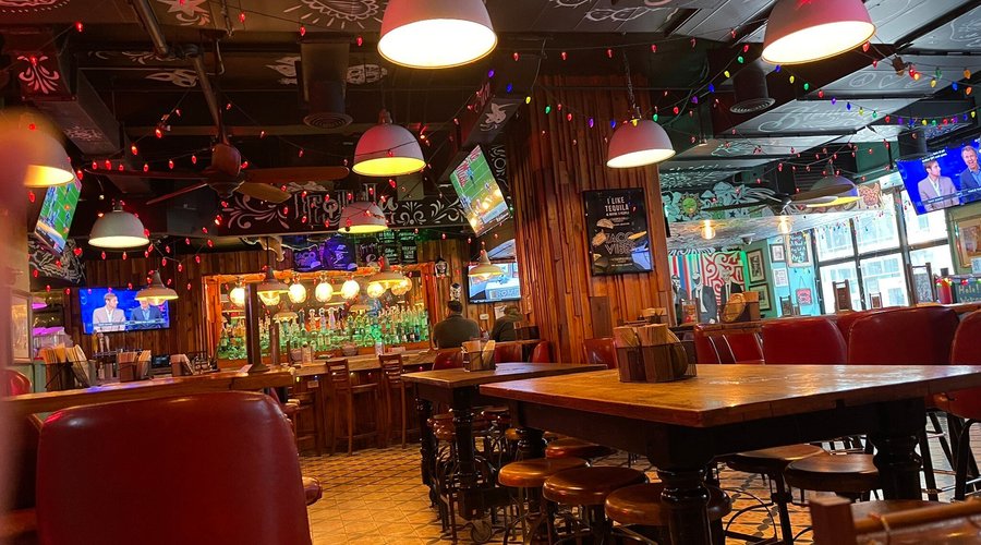 Broken English Taco Pub