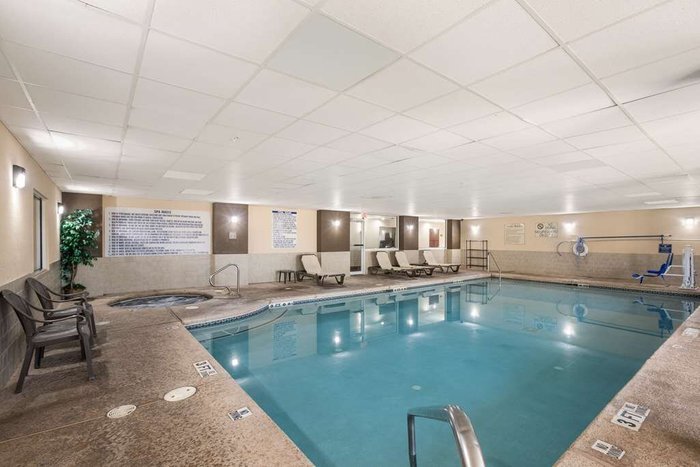 Comfort Suites Forsyth Near I-75 Pool: Pictures & Reviews - Tripadvisor