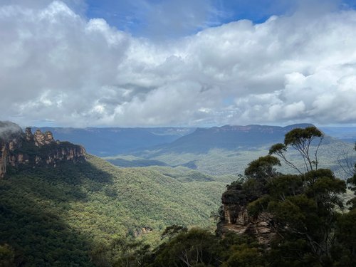 Blue Mountains review images