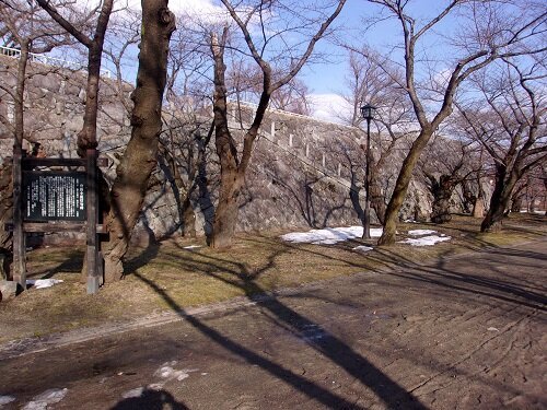 盛岡城跡公園の二の丸。  この公園は、天守閣、櫓、門は残っていない。