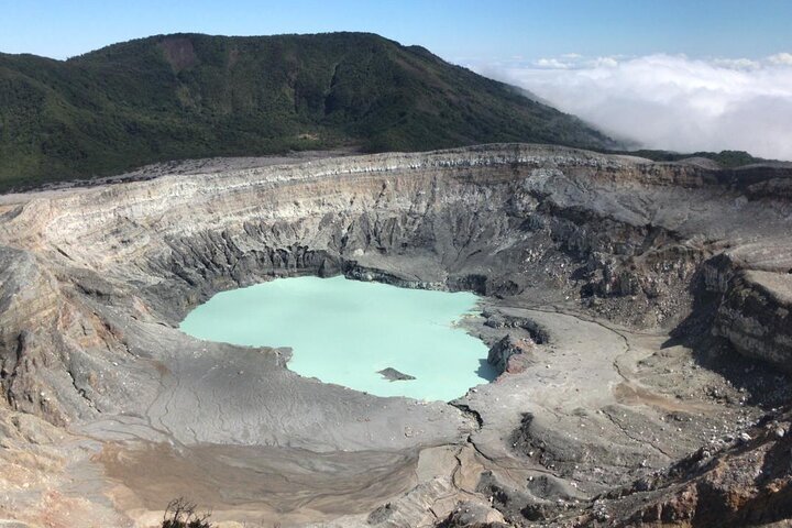 2023 Day Tour to Poás Volcano, Café Doka and La Paz Waterfalls