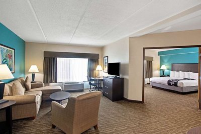 Hotel photo 14 of Comfort Inn & Suites Sarasota I75.