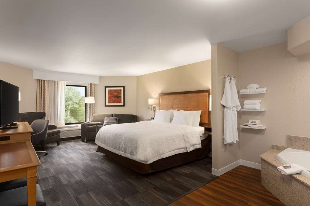 Hotel photo 54 of Hampton Inn Fort Smith.