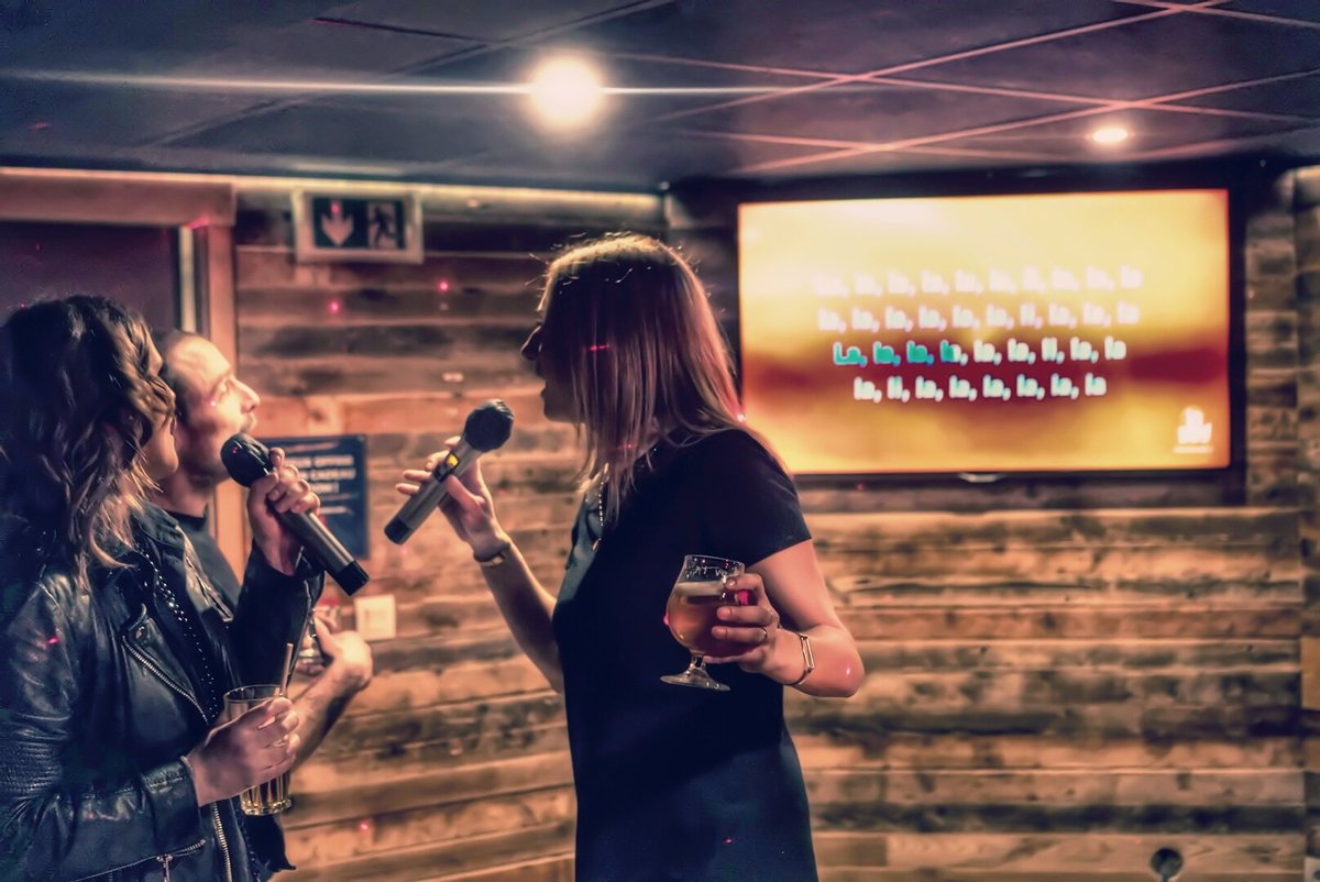 Kaboom! Karaoke Box - Annecy, Аннеси: лучшие советы перед посещением -  Tripadvisor