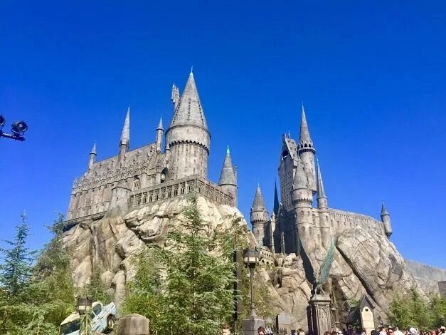 Castle-like structure made to resemble Hogwartz