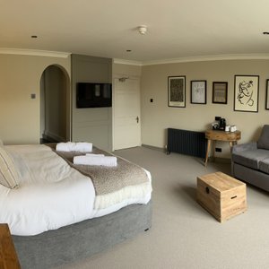 Deluxe Family Room