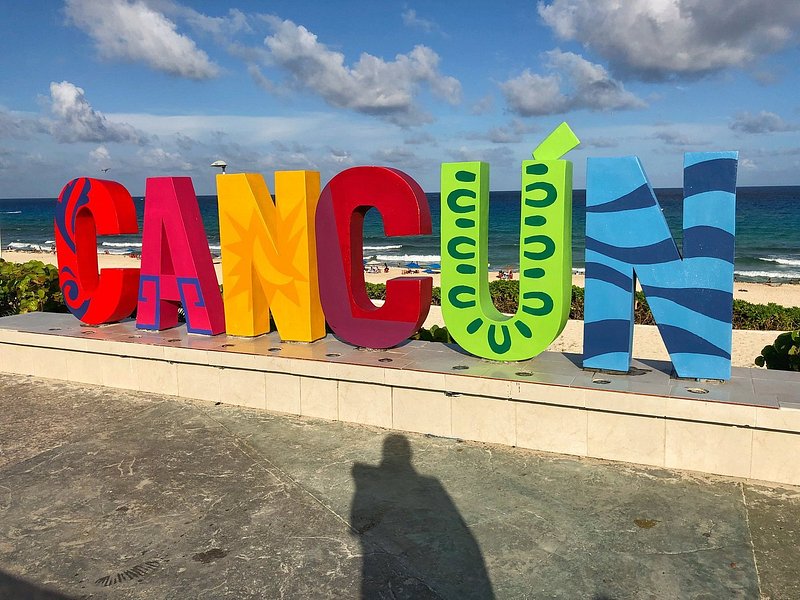 Cancun sign at Playa Delfines