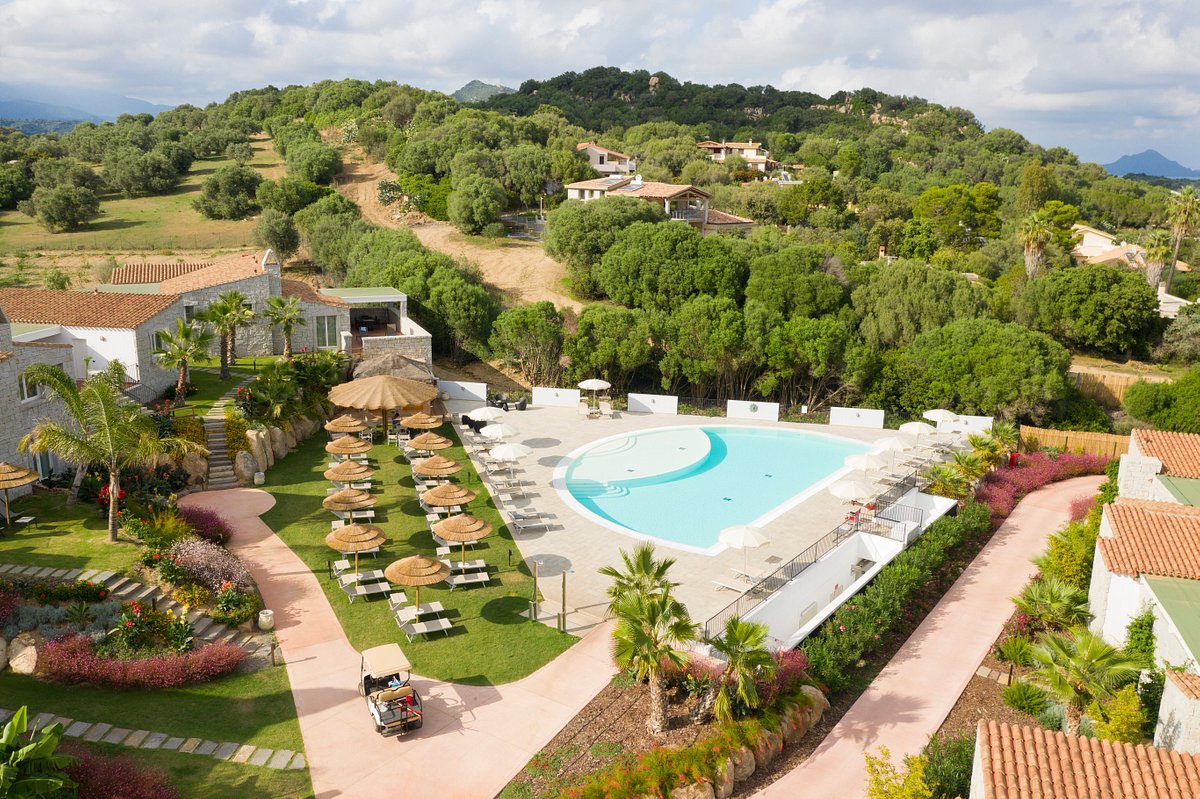 Cala Sinzias Resort, hotel in Sardinia