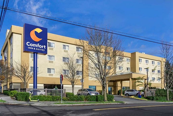 COMFORT INN & SUITES SEATTLE NORTH $154 ($̶1̶7̶1̶) - Prices & Hotel ...