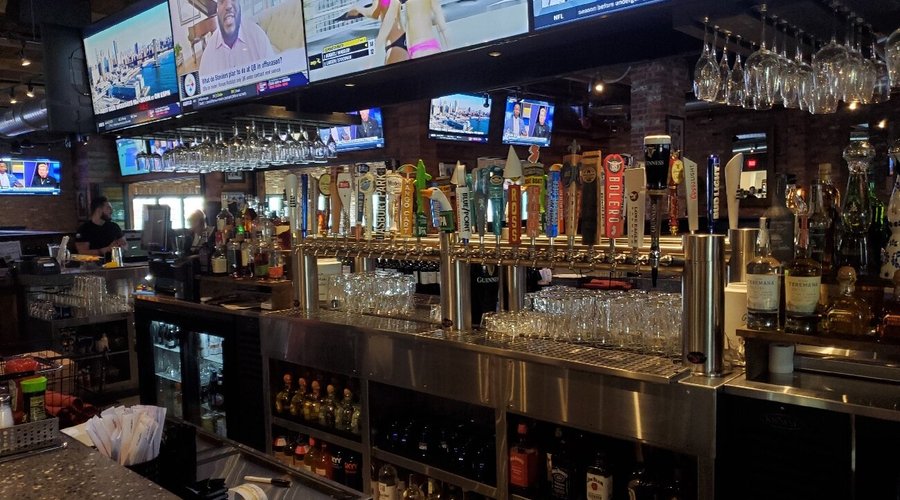 Tommy's Tavern +tap