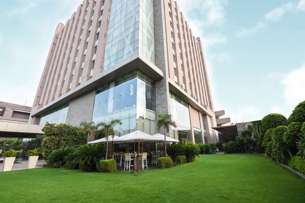 DOUBLETREE BY HILTON GURUGRAM BAANI SQUARE (Gurugram (Gurgaon)) - Hotel ...