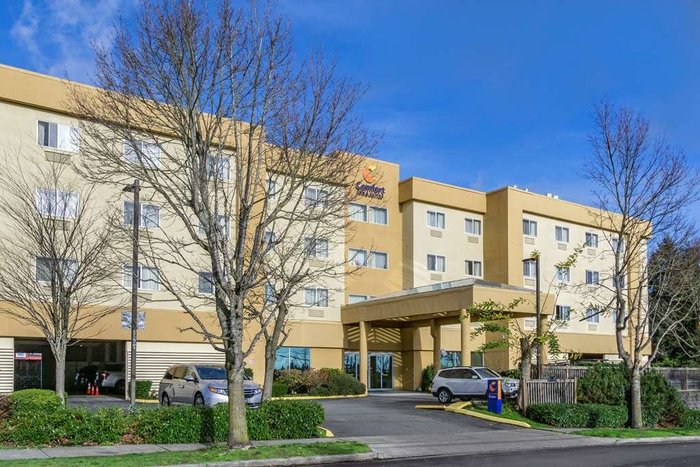 COMFORT INN & SUITES SEATTLE NORTH - Updated 2024 Prices & Hotel ...