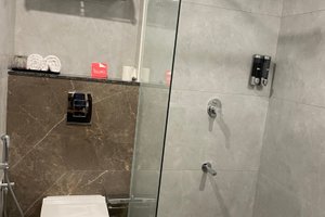 Room & Suite