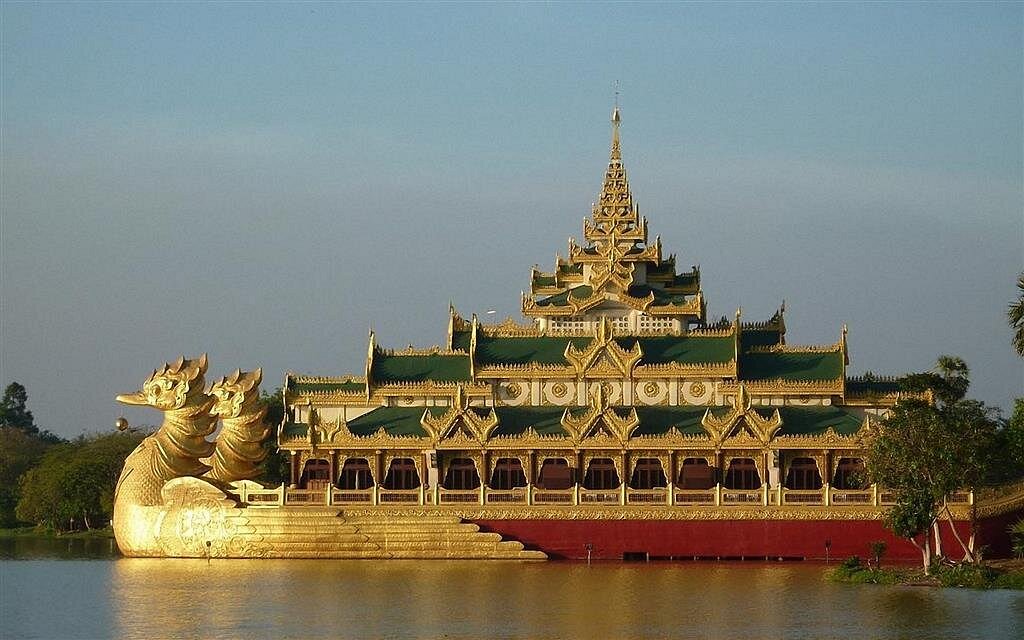 Best Western Green Hill Hotel, hotel in Yangon (Rangoon)