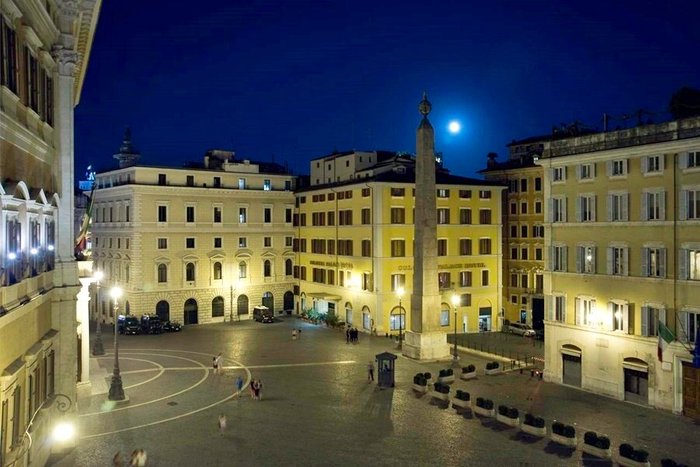 hotel vicino al parlamento roma