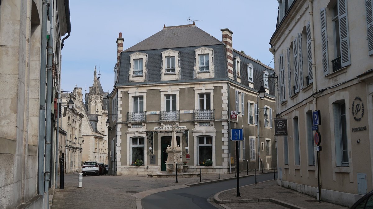 BEST WESTERN HOTEL D'ANGLETERRE - Updated 2022 Prices (Bourges, France)