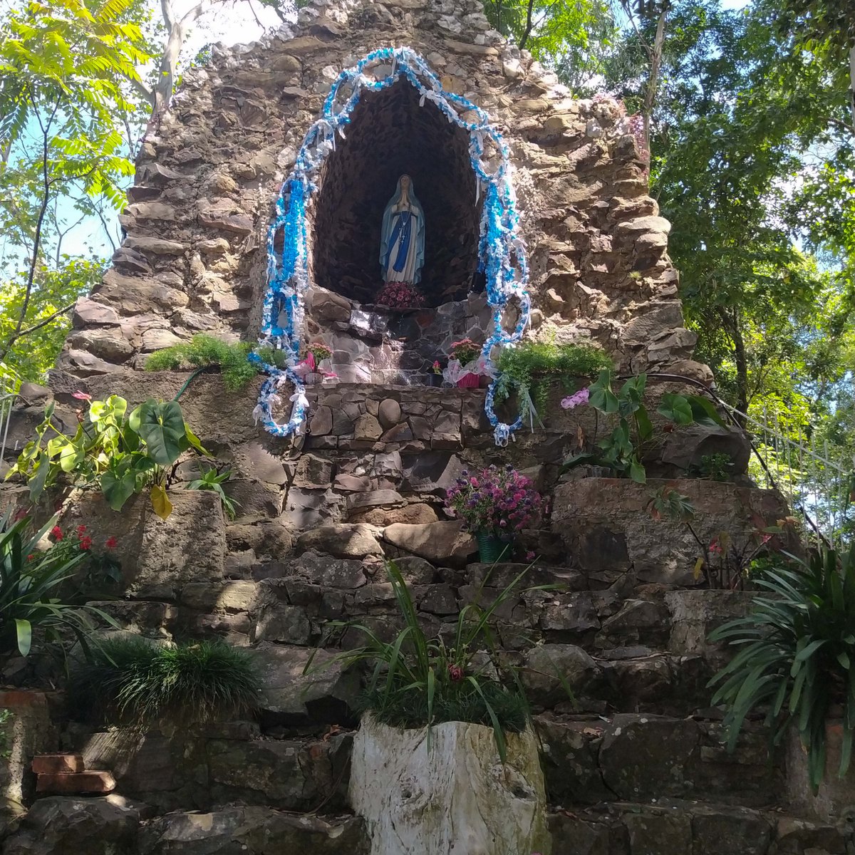 Gruta Nossa Senhora De Lourdes. (Fagundes Varela) - All You Need to ...