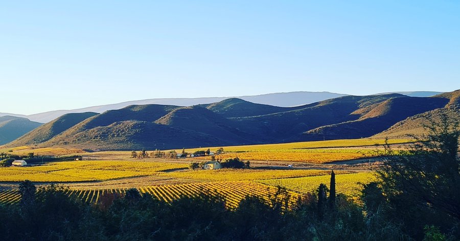 Views of the valley and surrounding mountains