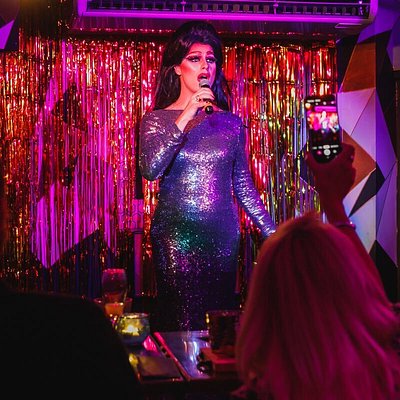 A drag show at Soho Zebrano