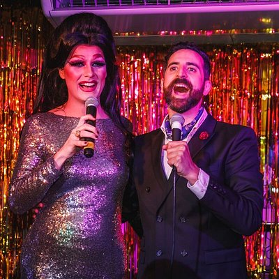 A drag show at Soho Zebrano