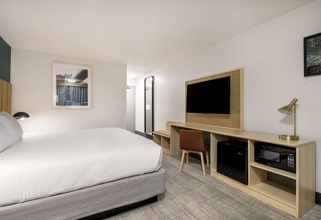 BEST WESTERN PORTLAND WEST BEAVERTON $137 ($̶1̶5̶0̶) - Updated 2024