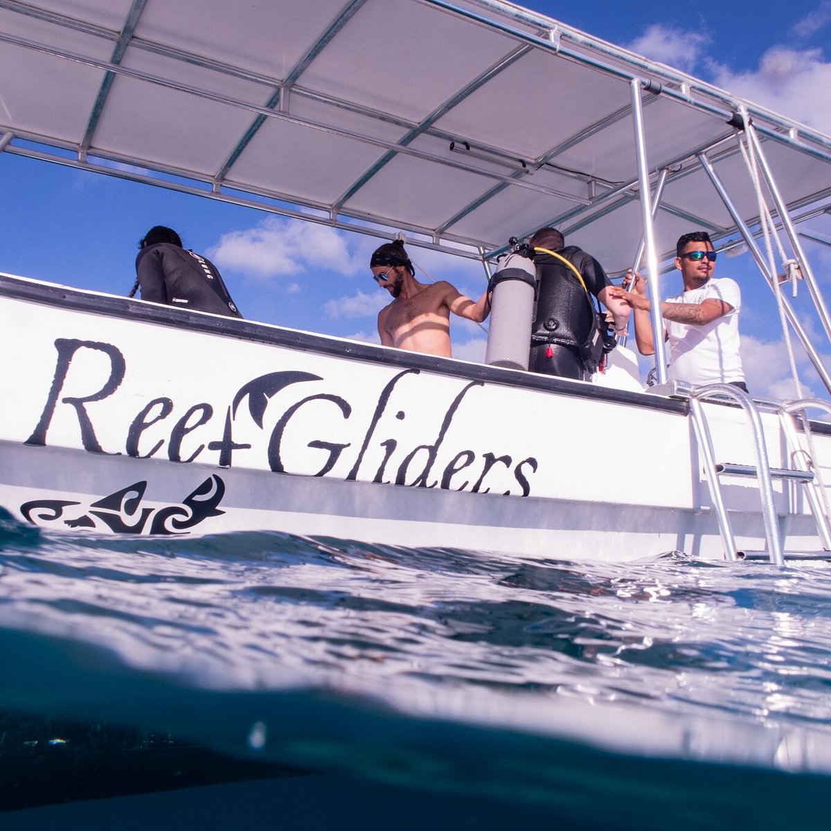 Reef Gliders (West End) - All You Need to Know BEFORE You Go