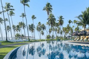 Piscina y playa