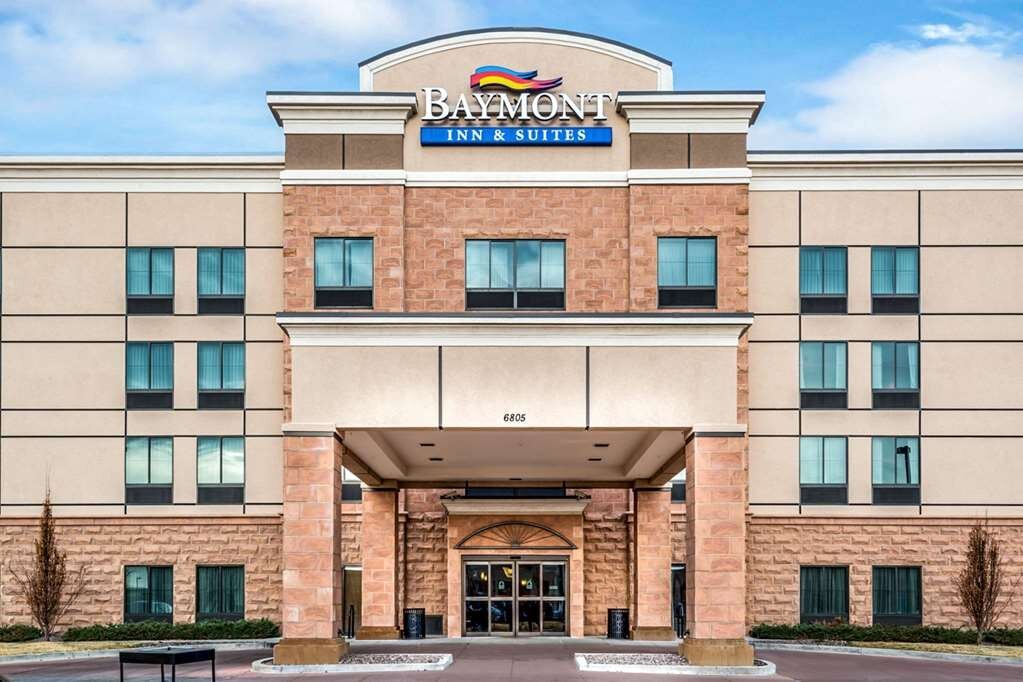 BAYMONT BY WYNDHAM DENVER INTERNATIONAL AIRPORT Updated 2024 Prices   Exterior 