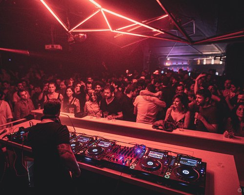 12 Best Clubs in Paris  A Local's Guide To Paris Nightlife