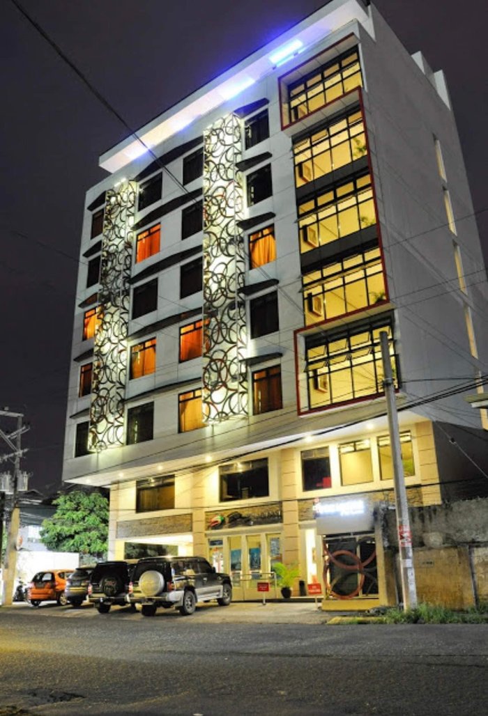 UPTOWN SUITES CEBU (Cebu City) - Hotel Reviews & Photos - Tripadvisor