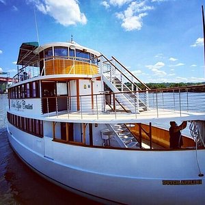 boat tour albany ny