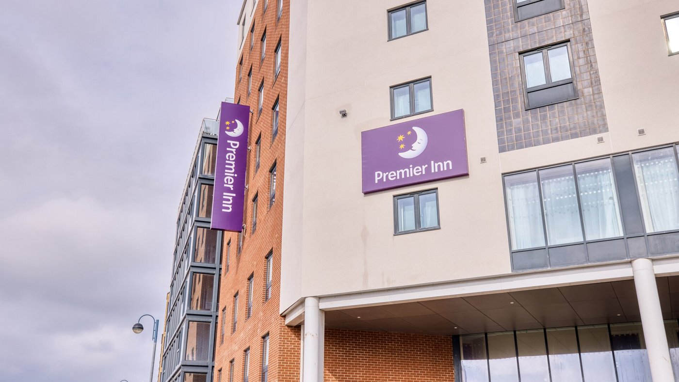 PREMIER INN LONDON UXBRIDGE TOWN CENTRE HOTEL - Updated 2024 Reviews ...