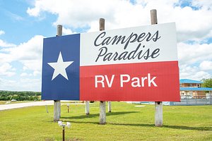 https://dynamic-media-cdn.tripadvisor.com/media/photo-o/22/be/30/e6/campers-paradise-rv-park.jpg?w=300&h=-1&s=1