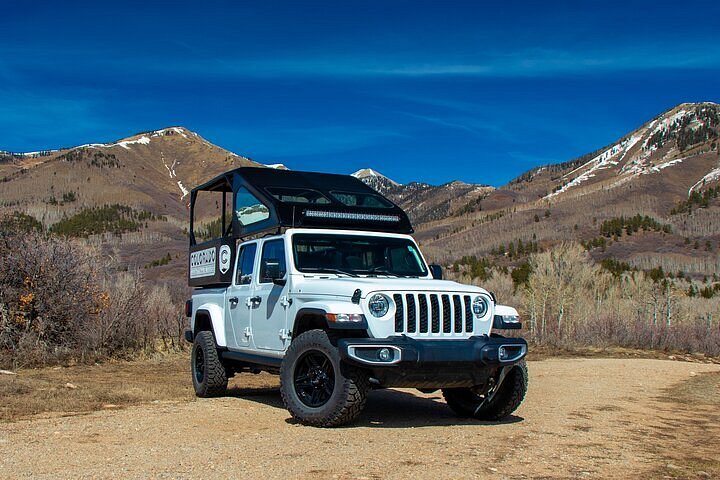 17 Awesome Jeep Camping Accessories - Wander Healthy