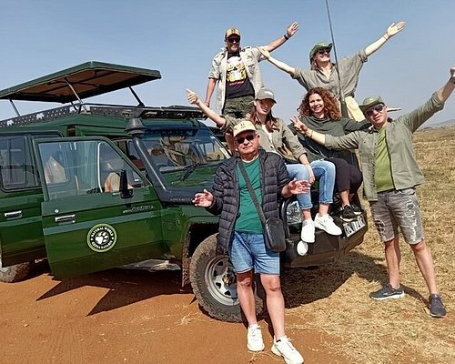 natural world tours and safaris