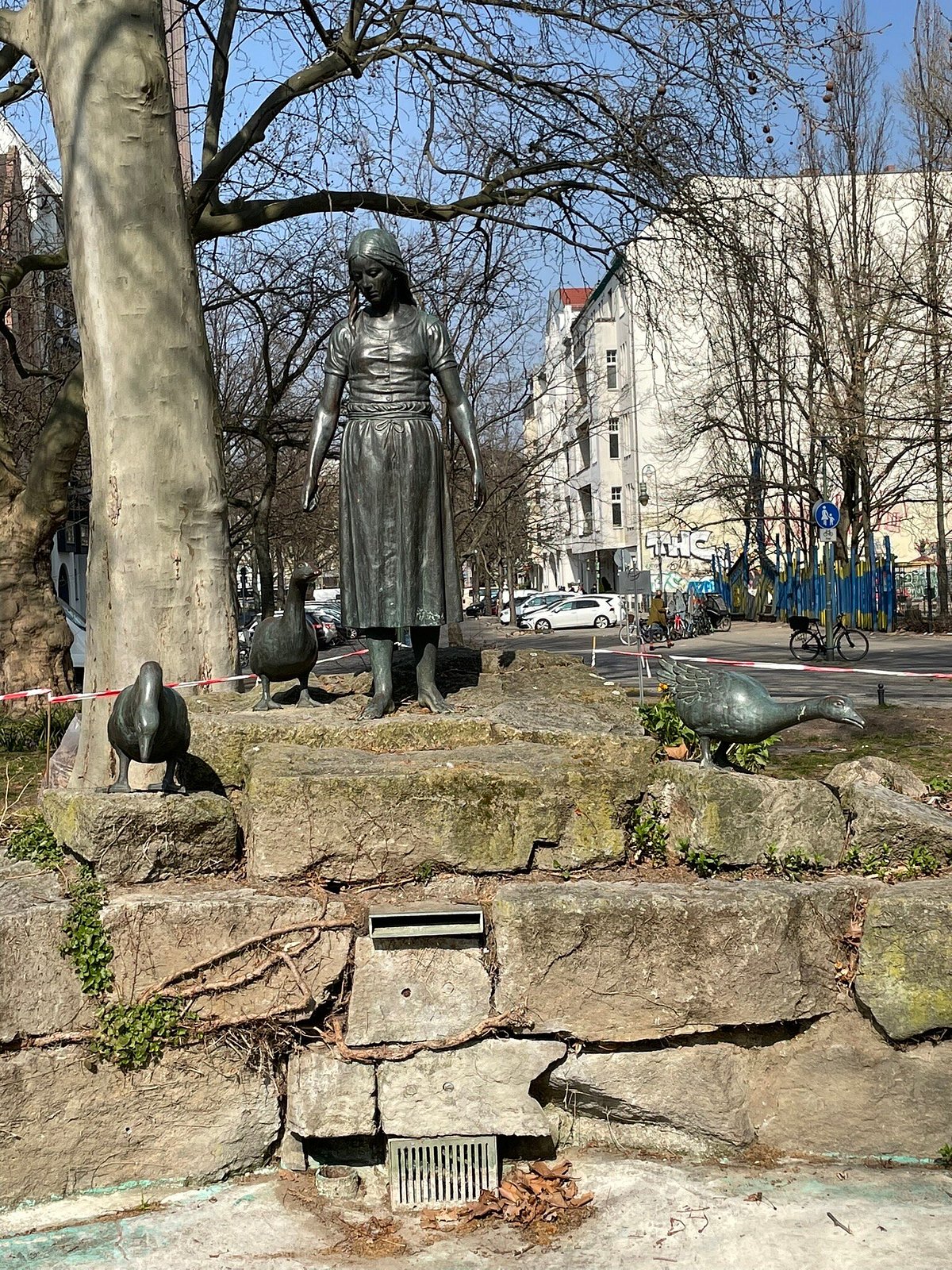 GÄNSELIESEL-BRUNNEN (Berlin) - All You Need to Know BEFORE You Go